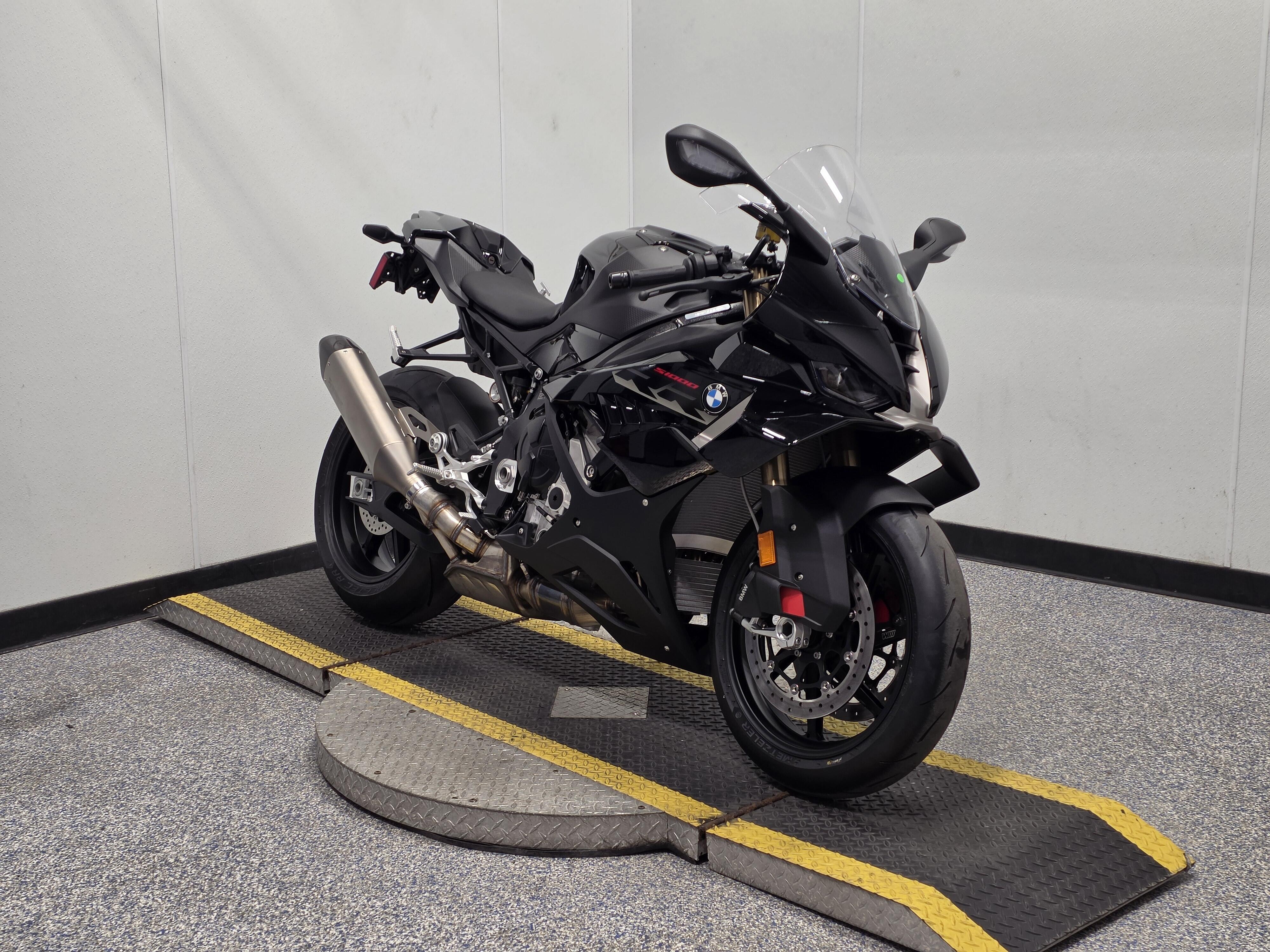 2027 BMW S 1000 RR