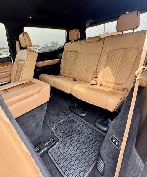 2022 Jeep Grand Wagoneer Series IIIImage 13