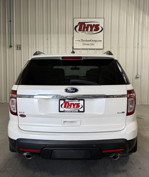 Used 2015 Ford Explorer XLTImage 4