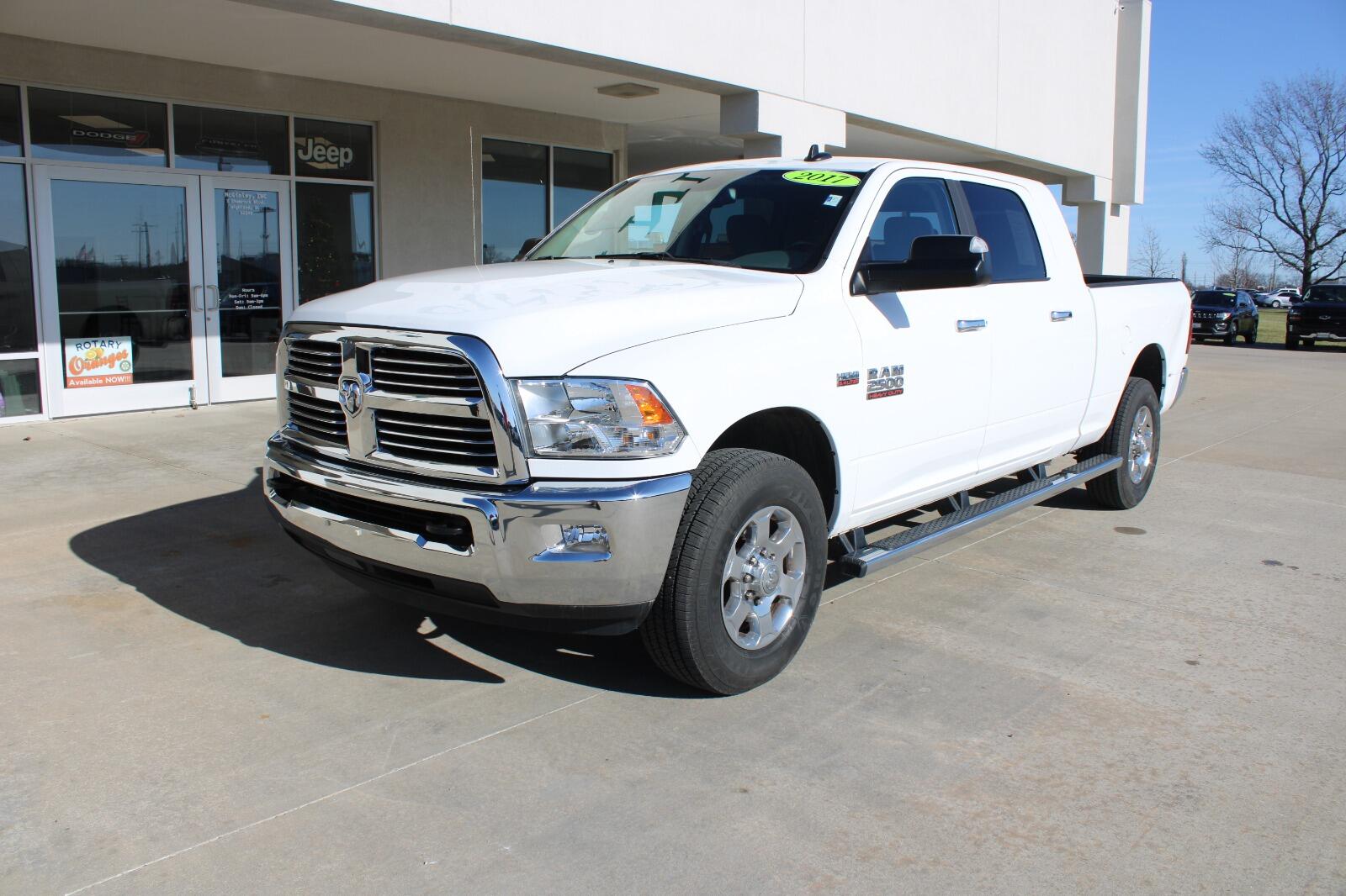 Used 2017 RAM Ram 2500 Pickup Big Horn/Lone Star with VIN 3C6UR4MJ2HG719847 for sale in Highland, IL