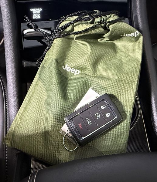 New 2025 Jeep Grand Cherokee Limited 4x4Image 25