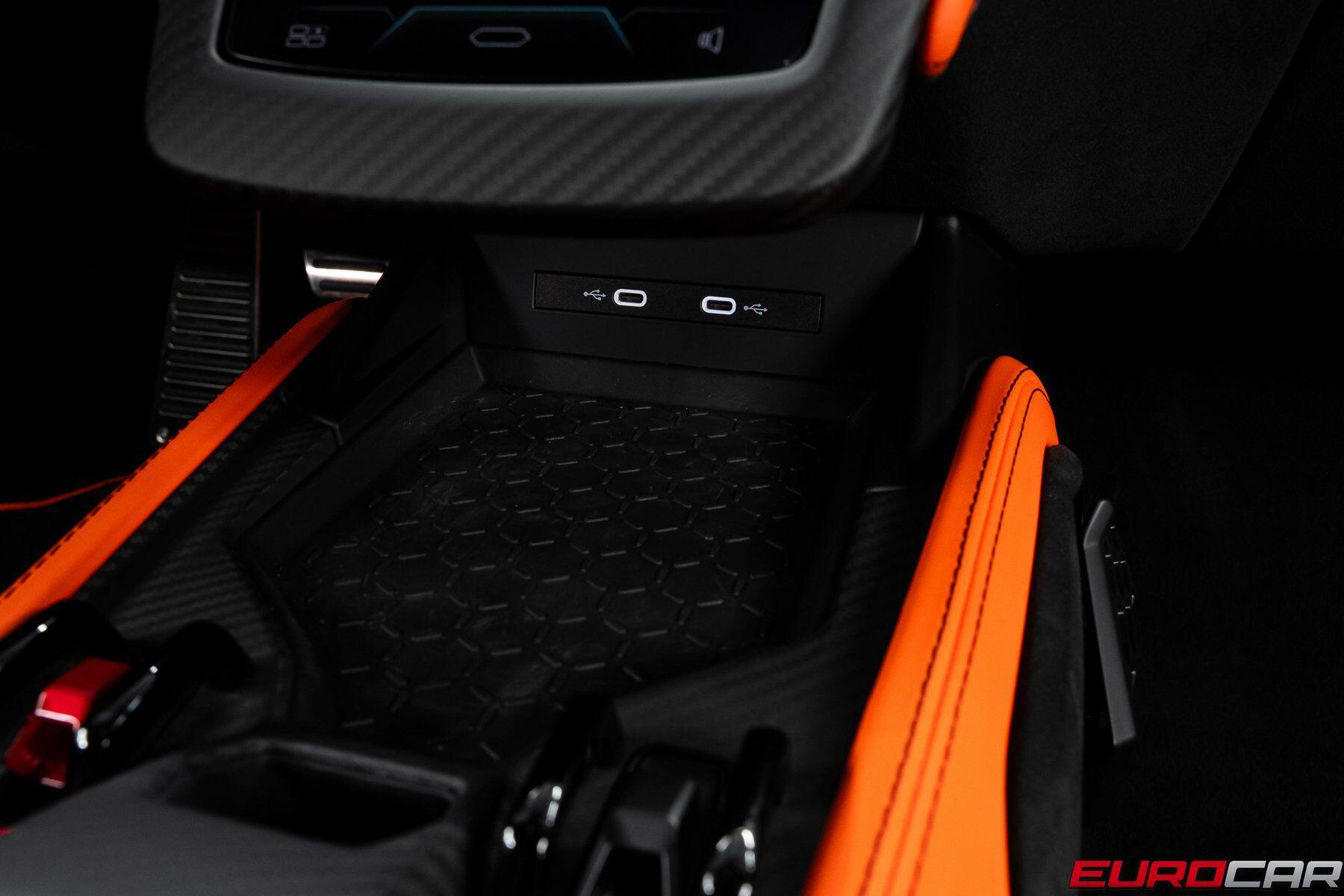 2025 Lamborghini Revuelto *PASSENGER DISPLAY * FULL PPF*Image 32