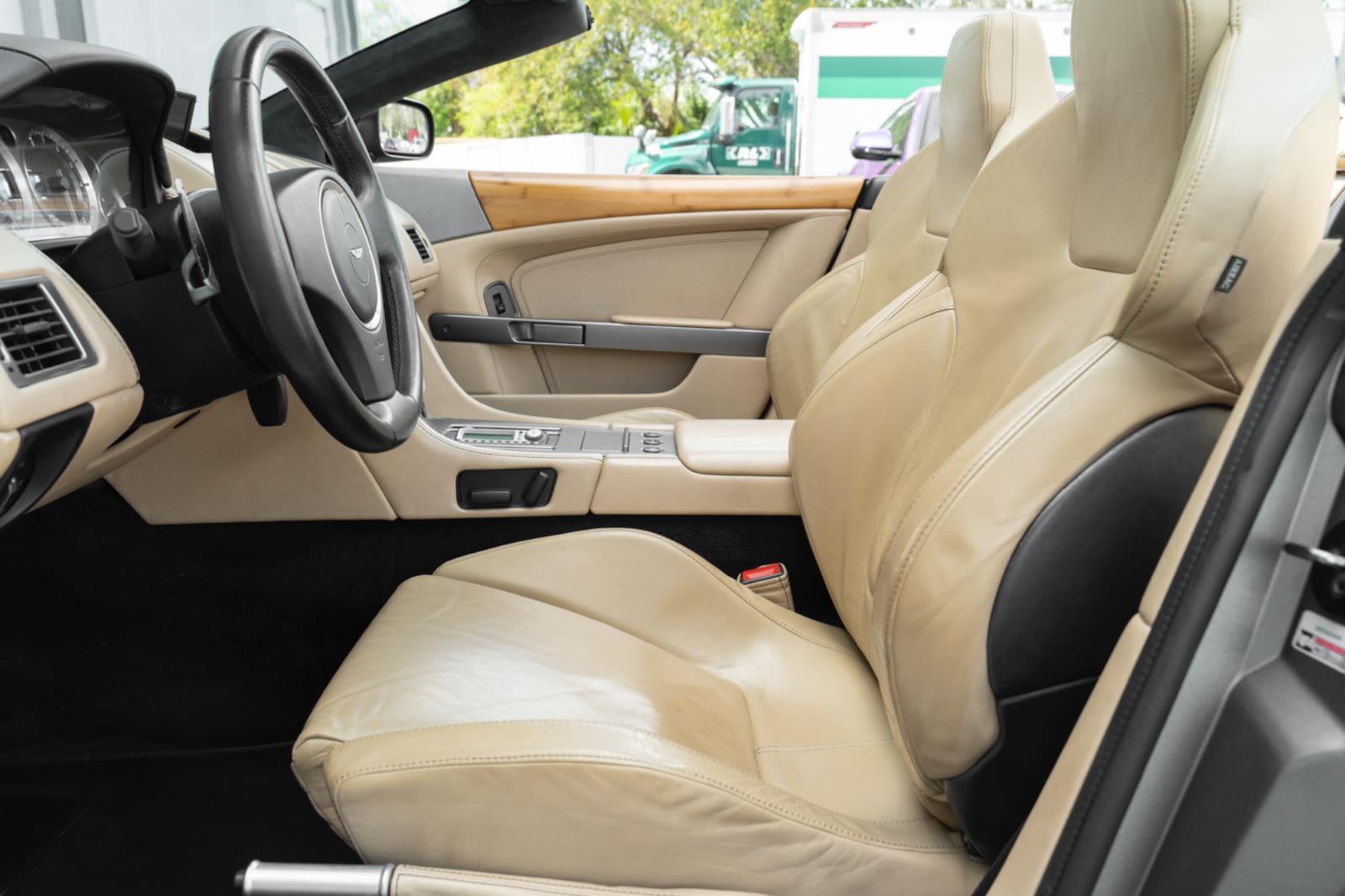 Used 2006 Aston Martin DB9 2dr Volante Auto