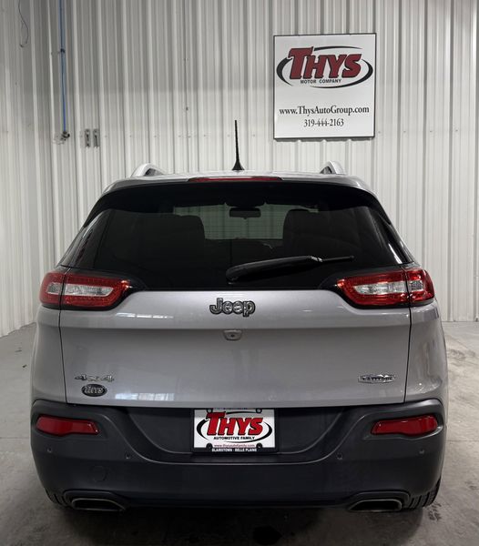 Used 2018 Jeep Cherokee Latitude PlusImage 4