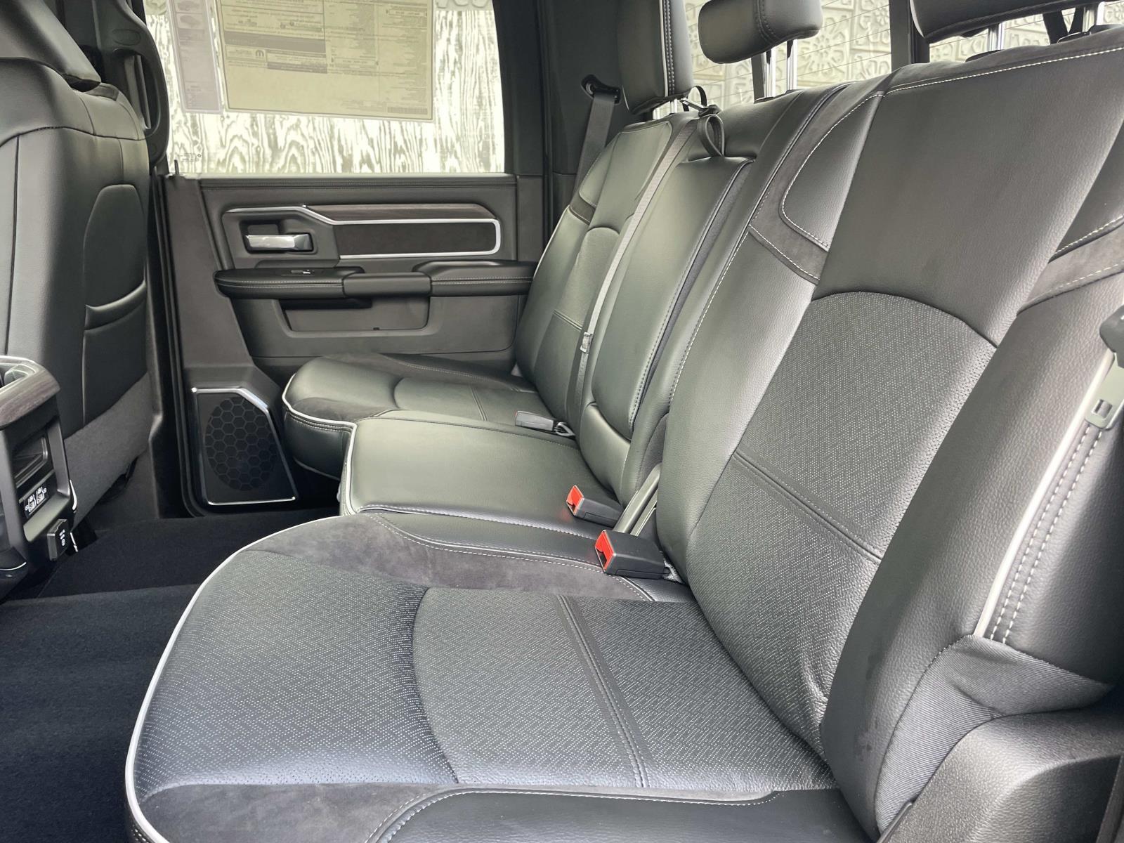 2026 RAM 3500 Laramie - Photo 24