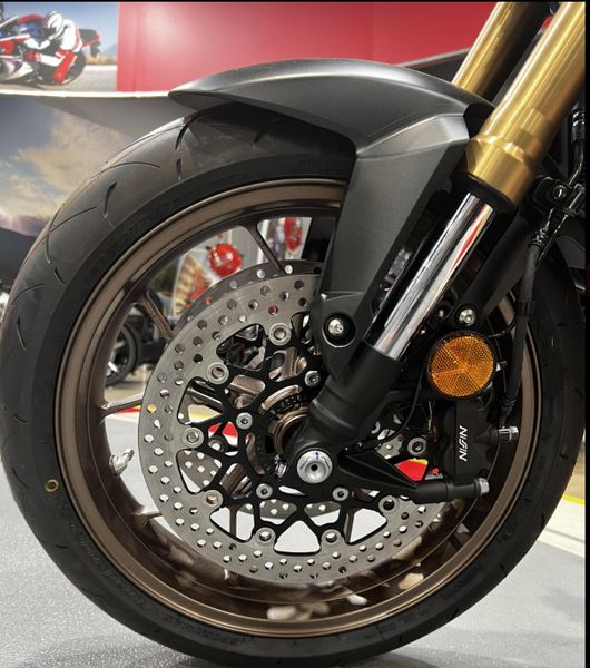 New 2024 Honda CB650R ABS Image 13