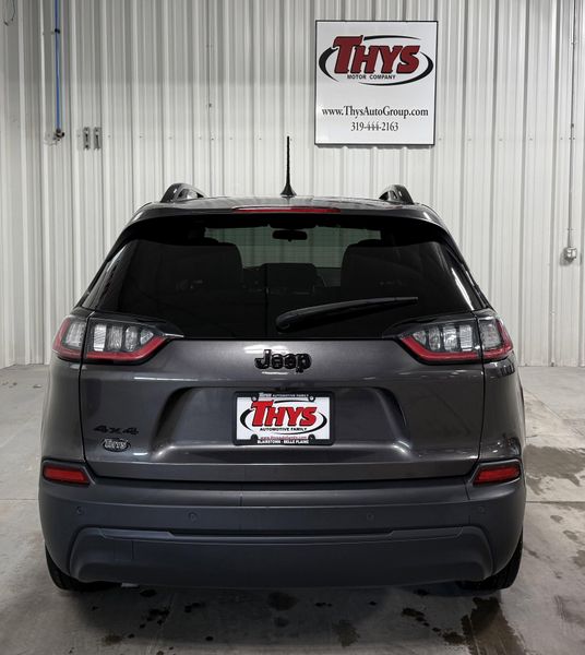 Used 2020 Jeep Cherokee AltitudeImage 4