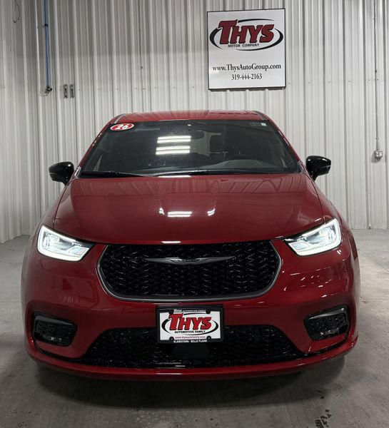 New 2026 Chrysler Pacifica SelectImage 16