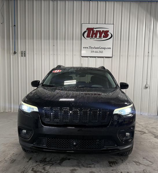 Used 2023 Jeep Cherokee Altitude LuxImage 17