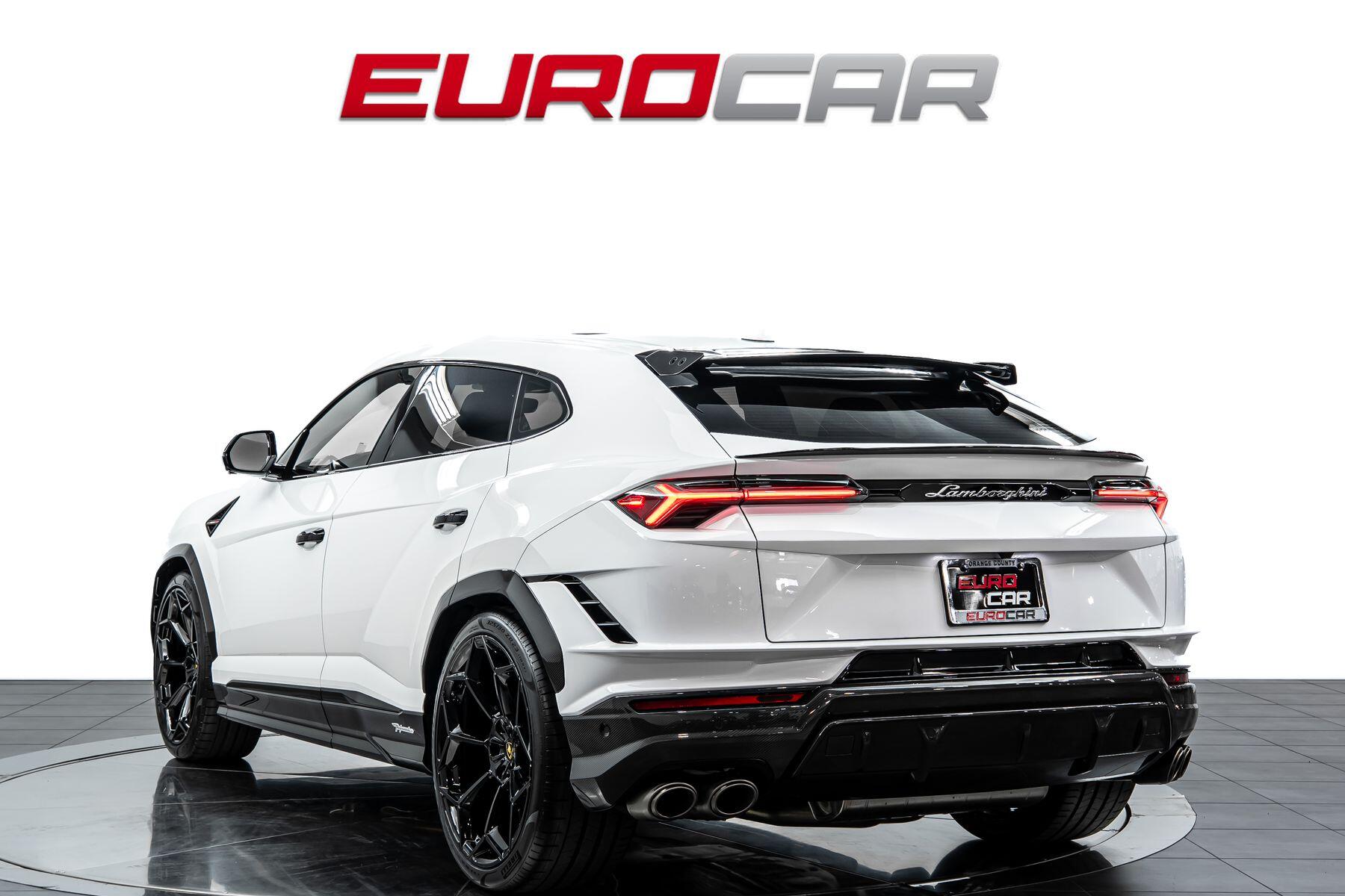 2024 Lamborghini Urus Performante *HUGE CARBON OPTIONS * PANORAMIC ROOF*Image 3
