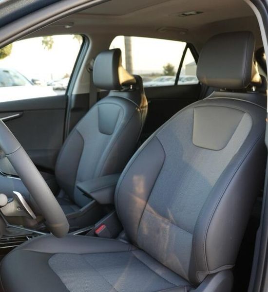 New 2025 Kia Niro EX TouringImage 11