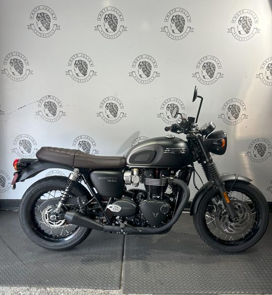 2024 Triumph BONNEVILLE T120 BLACK