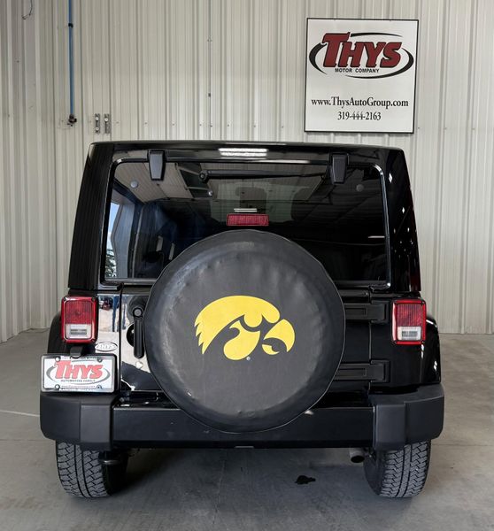 Used 2016 Jeep Wrangler Unlimited SaharaImage 44