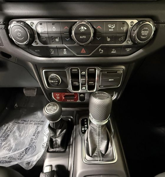 New 2026 Jeep Gladiator Mojave X 4x4Image 25