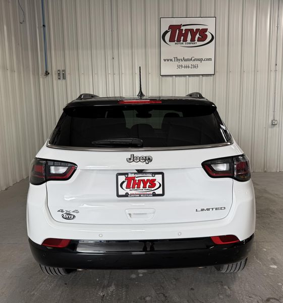 Used 2025 Jeep Compass LimitedImage 4