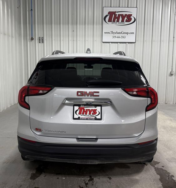 Used 2020 GMC Terrain SLEImage 4