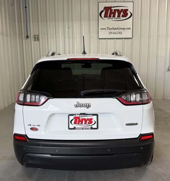 Used 2021 Jeep Cherokee Latitude PlusImage 4