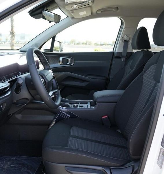New 2026 Kia Sorento LXImage 12
