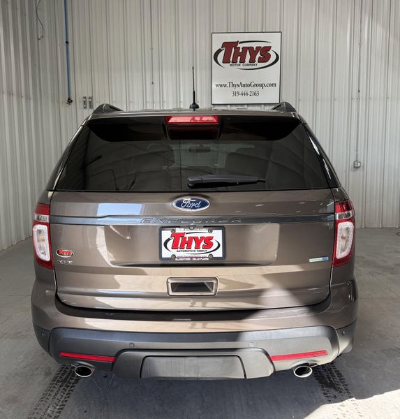 Used 2015 Ford Explorer XLTImage 4
