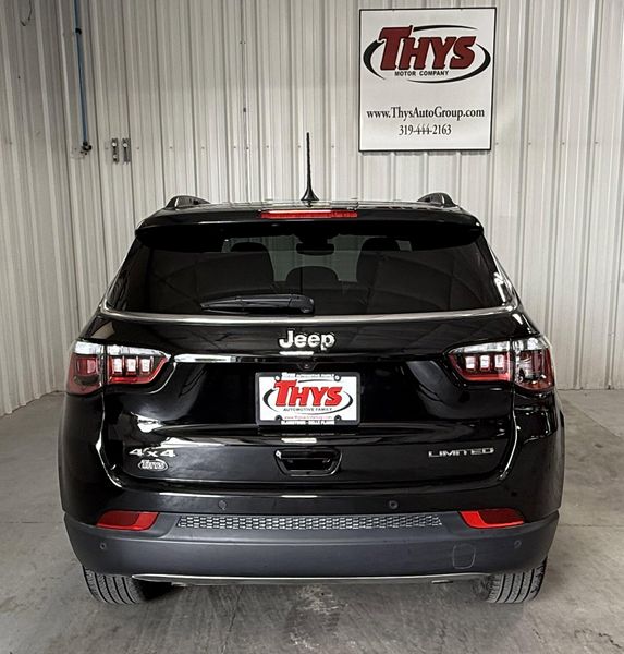 Used 2024 Jeep Compass LimitedImage 4