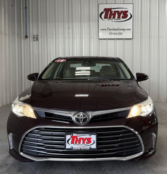 Used 2018 Toyota Avalon LimitedImage 16