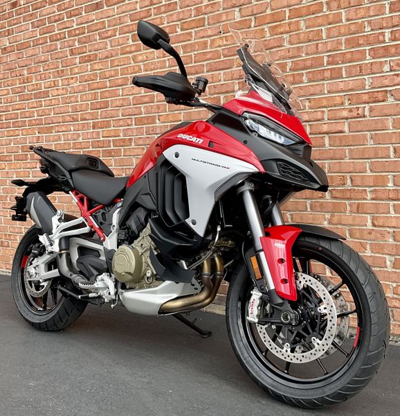 2023 Ducati Multistrada V4S Travel & Radar  Image 2