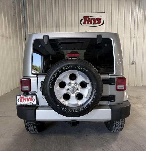 Used 2014 Jeep Wrangler Unlimited SaharaImage 4