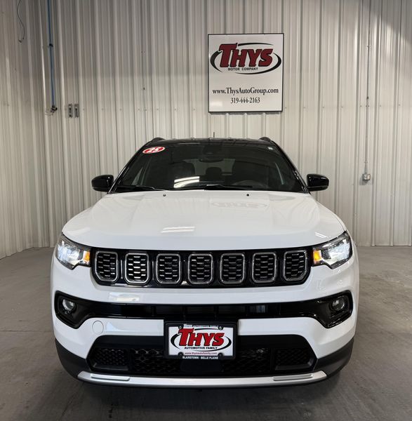 Used 2025 Jeep Compass LimitedImage 16