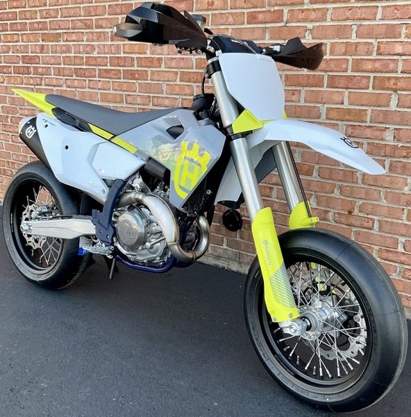 2024 Husqvarna FS 450Image 2