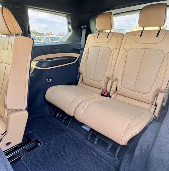 New 2025 Jeep Grand Cherokee L Summit Reserve 4x4Image 13