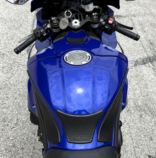 2026 Yamaha YZF-R1