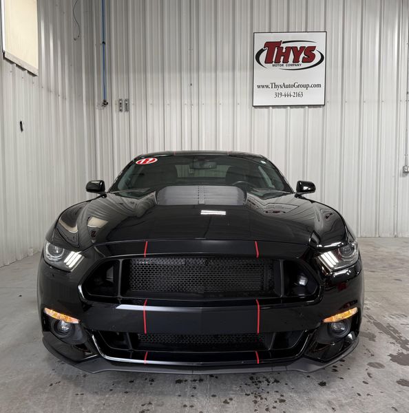 Used 2017 Ford Mustang Image 13