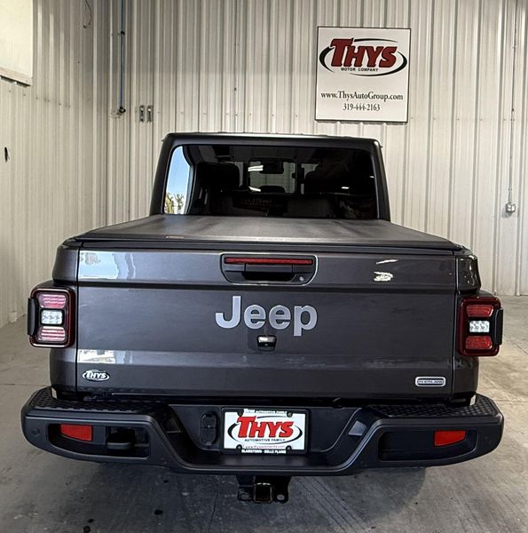 Used 2020 Jeep Gladiator OverlandImage 5