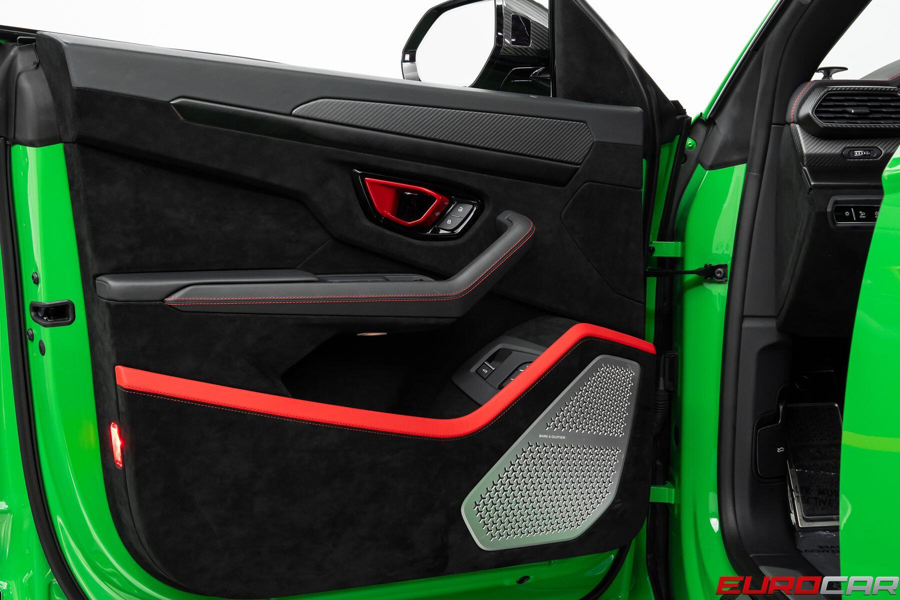 2024 Lamborghini Urus Performante *HUGE CARBON OPTIONS * PANORAMIC ROOF*Image 33