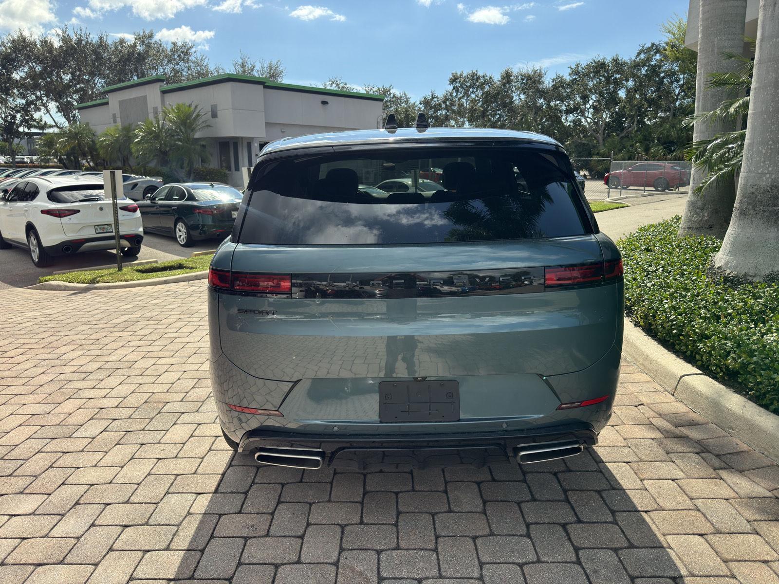 Used 2025 Land Rover Range Rover Sport Dynamic SE