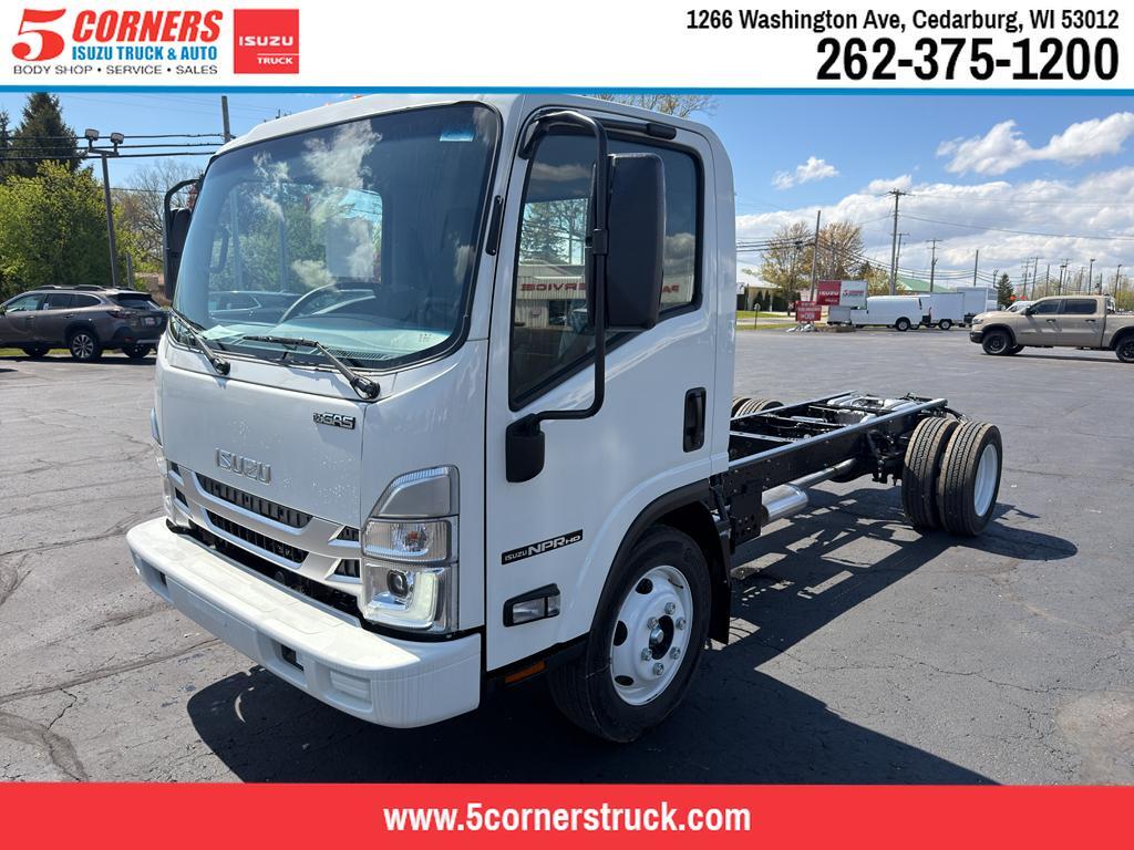 2026 Isuzu NPR-HD's photo