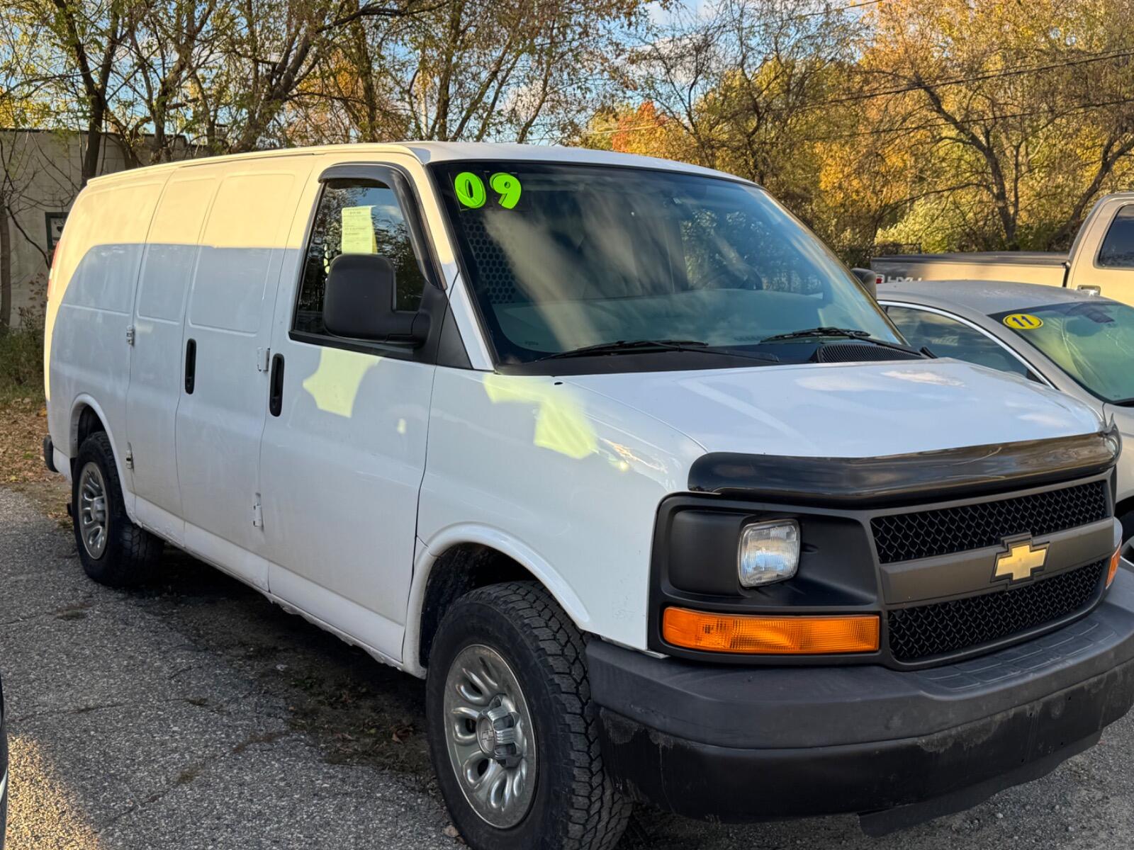 2009 Chevrolet Express Cargo Work Van
