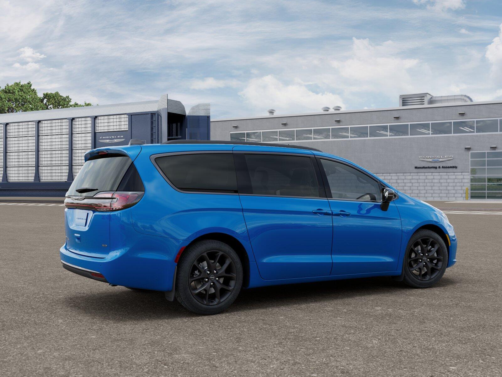 2026 Chrysler Pacifica Select - Photo 23