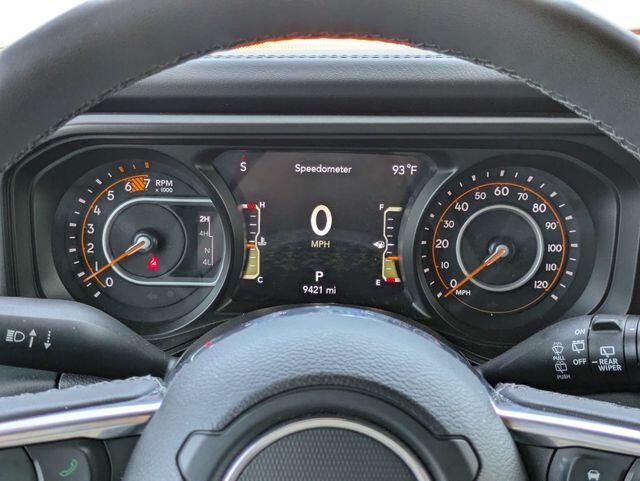 2025 Jeep Wrangler 4-Door Sahara - Photo 28