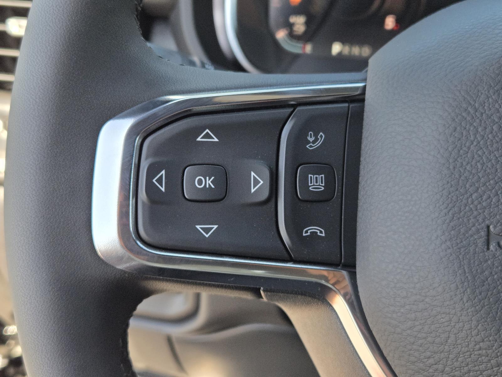 2025 RAM 2500 Laramie - Photo 17