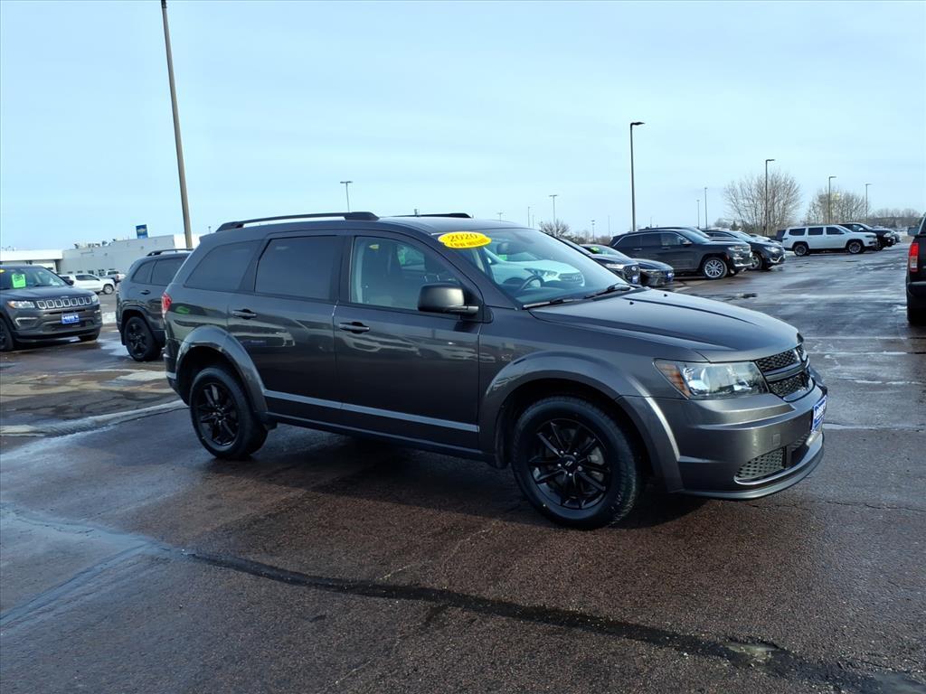 Used 2020 Dodge Journey SE with VIN 3C4PDCAB6LT279692 for sale in Mankato, Minnesota