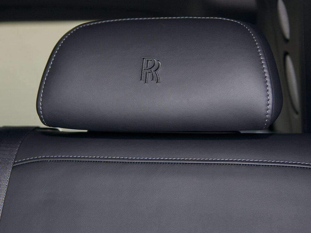 2024 Rolls-Royce Cullinan Base - Photo 20