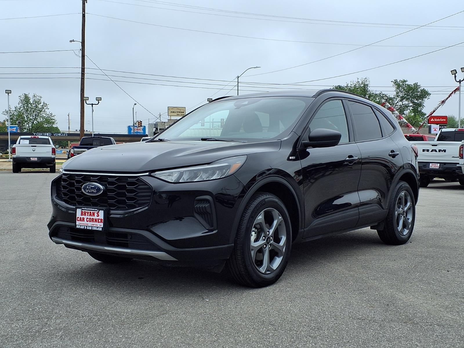 2025 Ford Escape ST-Line AWD's photo