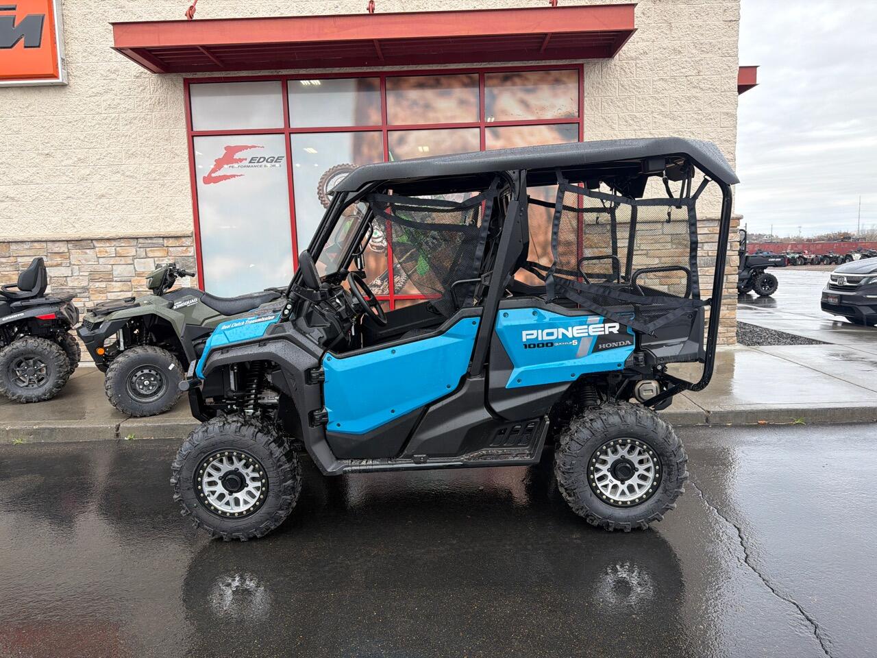2025 Honda PIONEER 10005 DELUXE