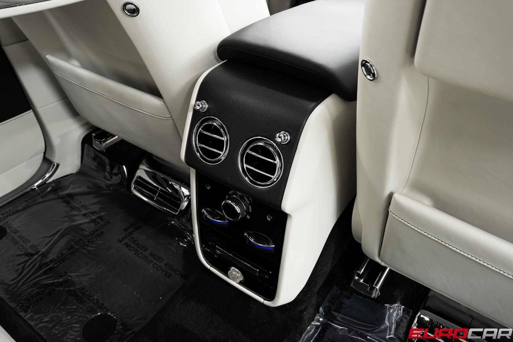 2022 Rolls-Royce Cullinan *REAR THEATER * SHOOTING STAR HEADLINER*Image 40
