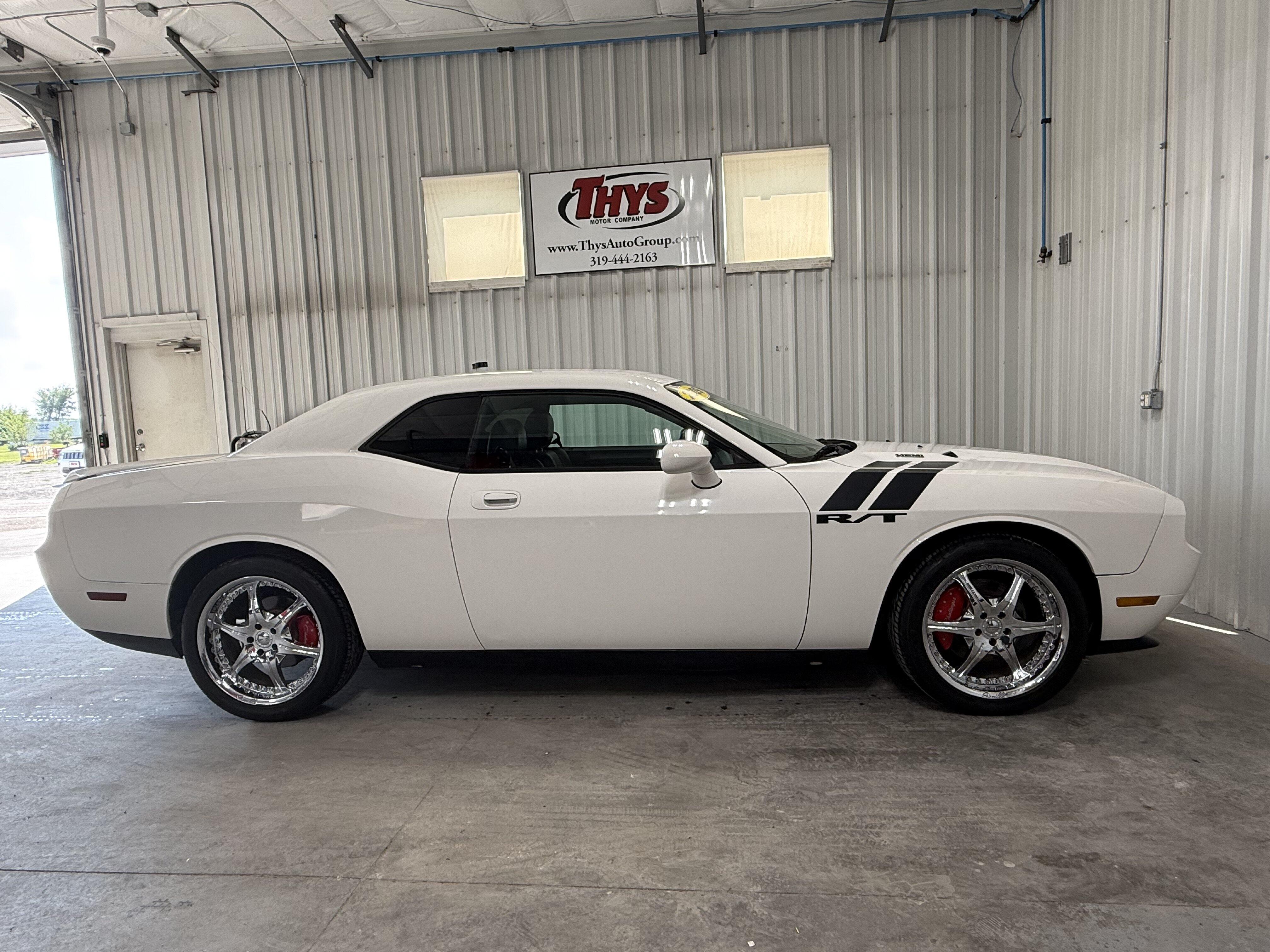 Used 2009 Dodge Challenger R/T with VIN 2B3LJ54T19H603724 for sale in Belle Plaine, IA