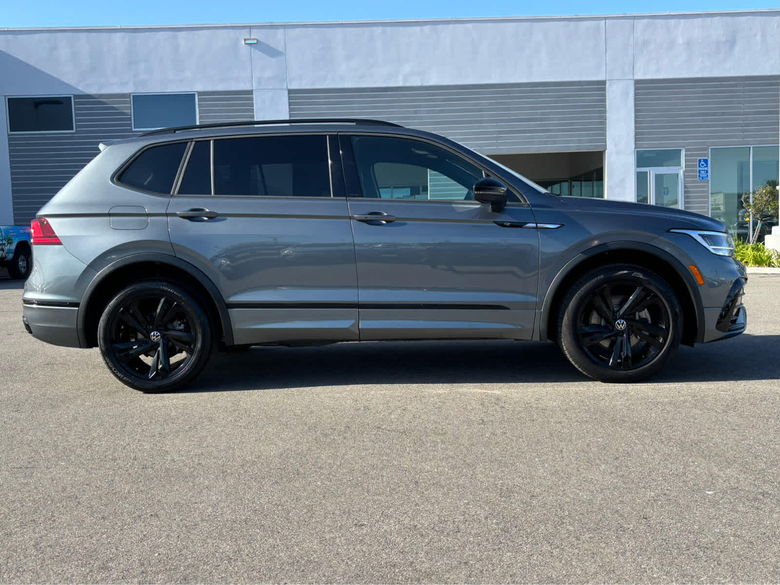 3VVCB7AX7RM013948