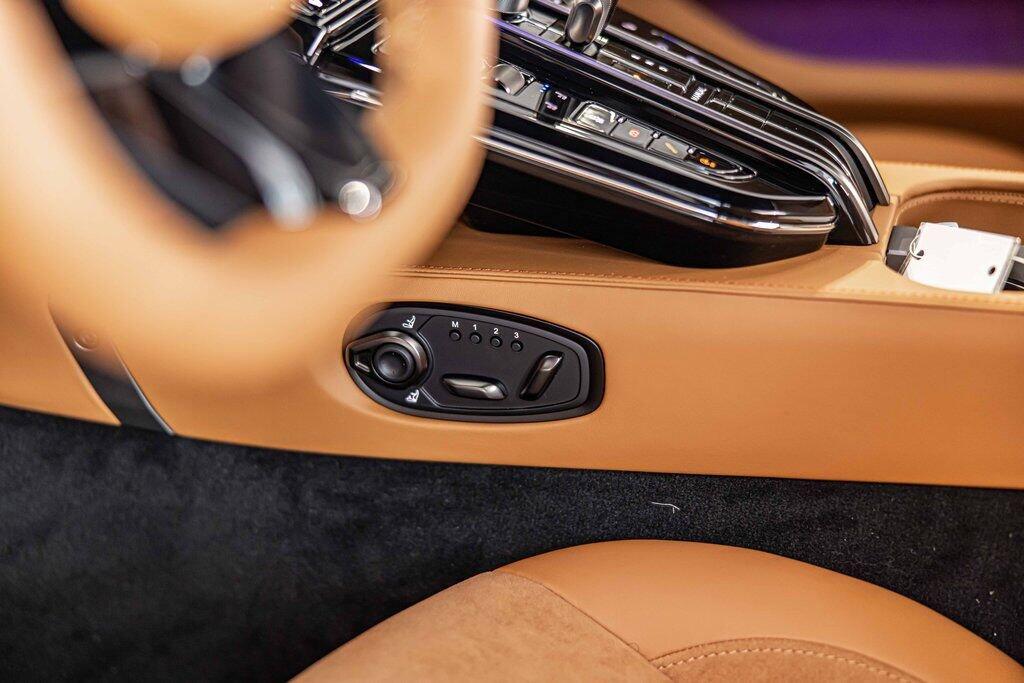 2026 Aston Martin Vantage Base - Photo 21