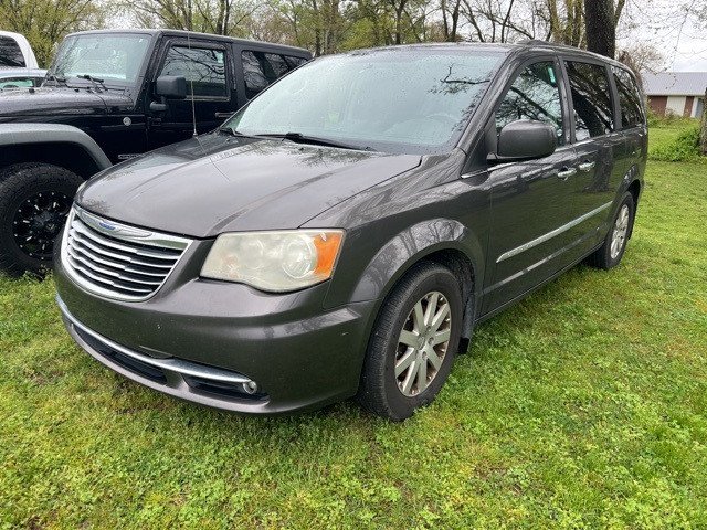 Used 2015 Chrysler Town & Country Touring with VIN 2C4RC1BG9FR571581 for sale in Seaford, DE