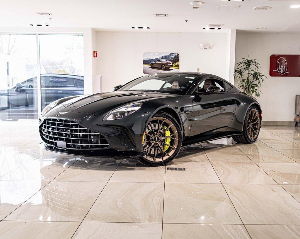2026 Aston Martin Vantage's photo